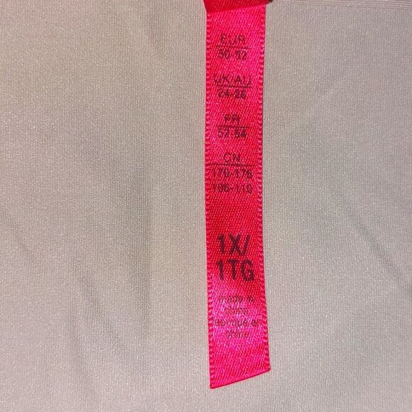 Spanx Women's Invisible Stretch Beige Grey Tank Camisole Top Size 1X EUC - Picture 7 of 11